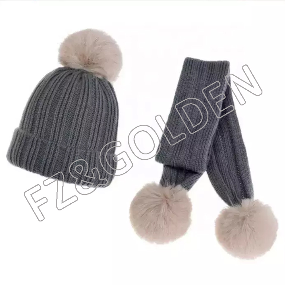 China Football Scarf Manufacturers -
Autumn and winter boys girls can keep warm protect themselves against the cold kids hats and scarfs winter - FUZHI