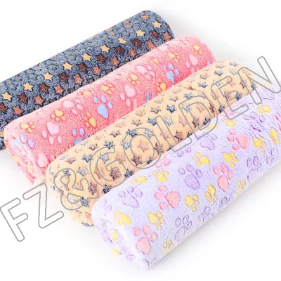 Cheapest Blanket Manufacturer -
Comfortable Warm Sleeping Pet Fleece Blanket - FUZHI